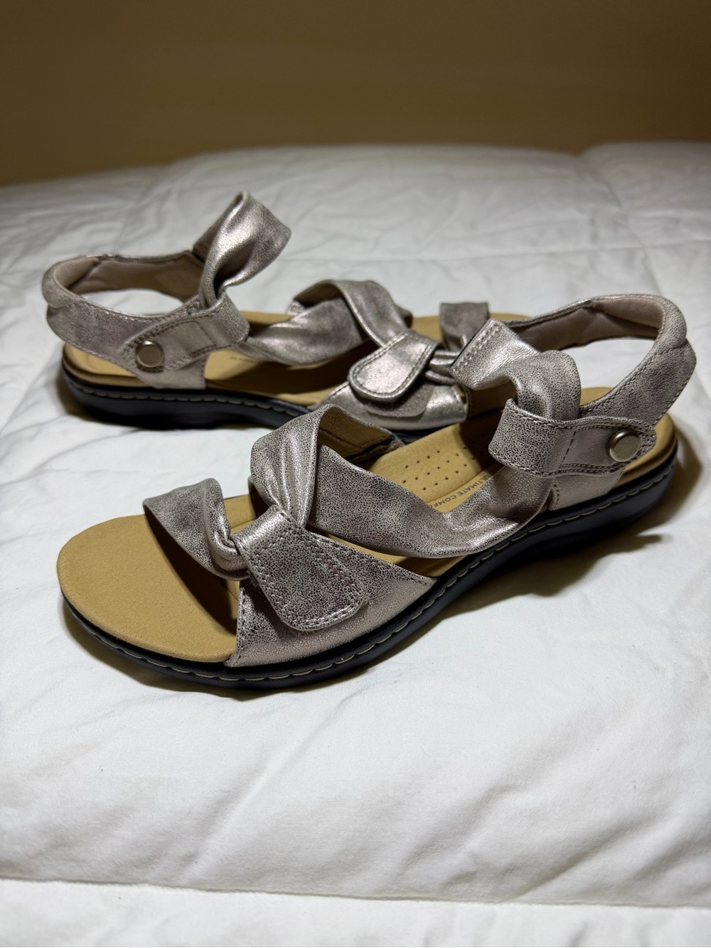 Clarks Laurieann Bell Metallic Silver Sandal - Picture 4 of 7